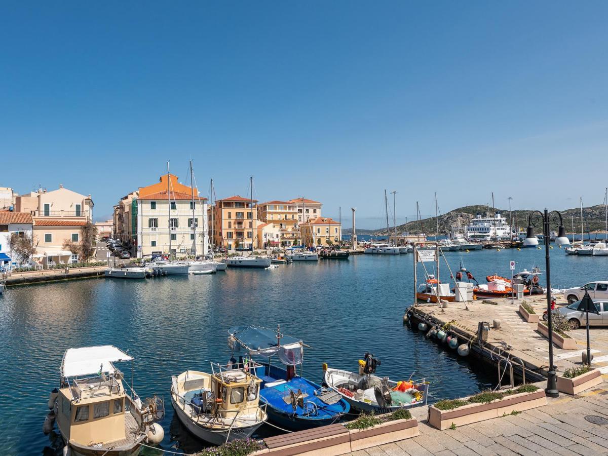 Appartamento La Dimora del Centro Storico La Maddalena  Esterno foto