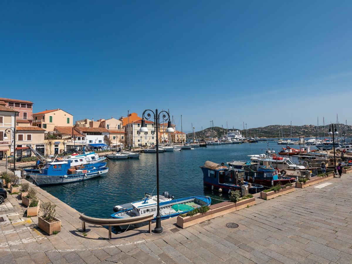 Appartamento La Dimora del Centro Storico La Maddalena  Esterno foto